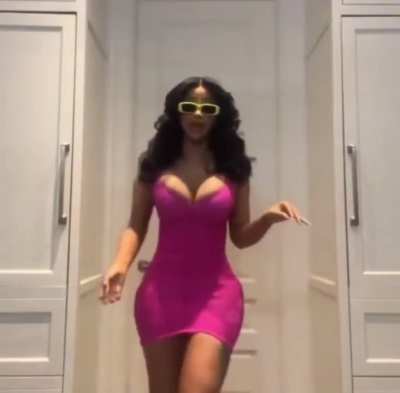 Cardi Mom