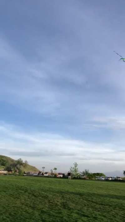 HMRB while I fly my dad's stunt kite