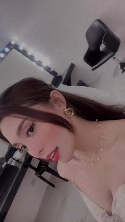 Analyn Barro