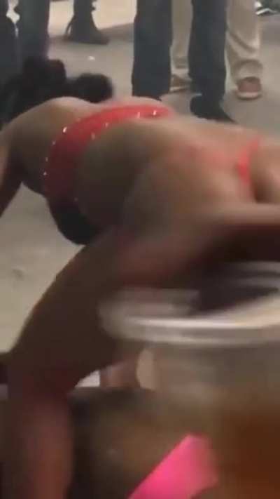 Girl On Girl Action 🐱🐱🍑😻❤<wbr>️😍