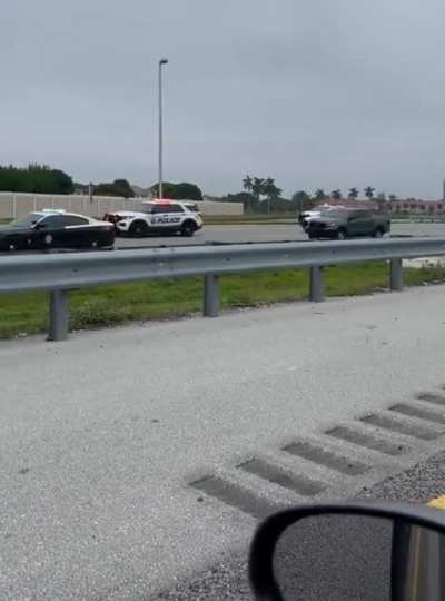 Guy in white car shot a cop & brought the entire force out after him
