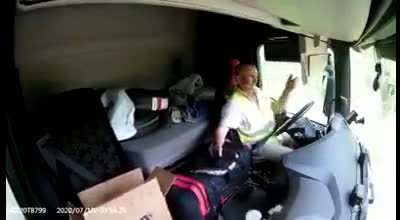 Idiot in a Truck looking for his Butty's
