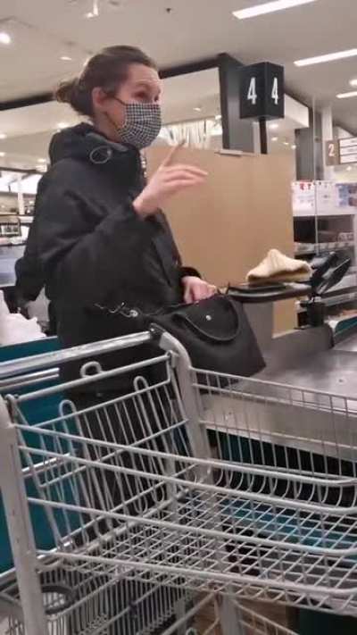 Racist lady freaks out at Asian shoppers at grocery store