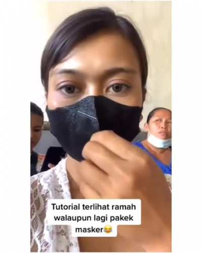 Expressing friendliness when wearing a face mask