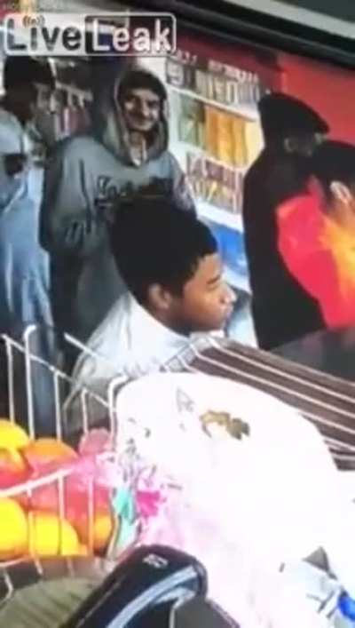 Thief steals phone but gives it back after noticing CCTV