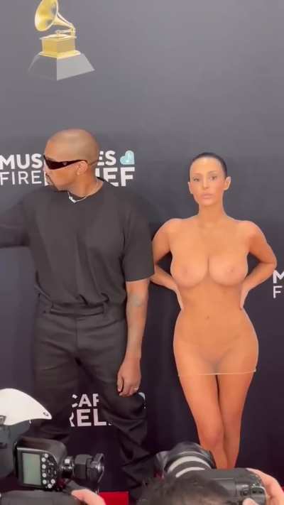 Bianca Censori at Grammy's 2025