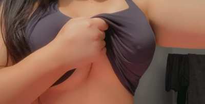 Do you like my sports bra drop? 💦 [OC]