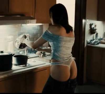 Vera Farmiga 
