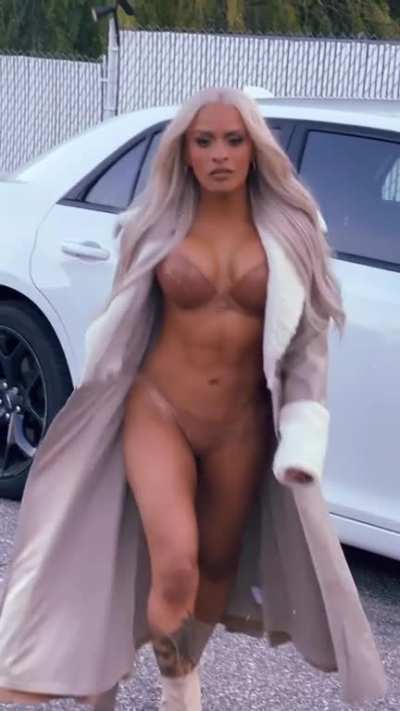Zelina Vega 