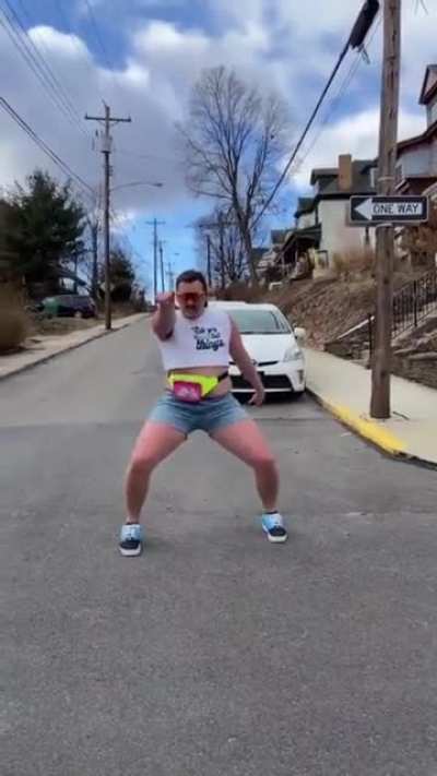 This guy’s a maniac