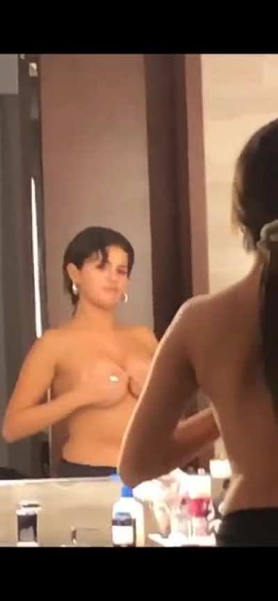 😋