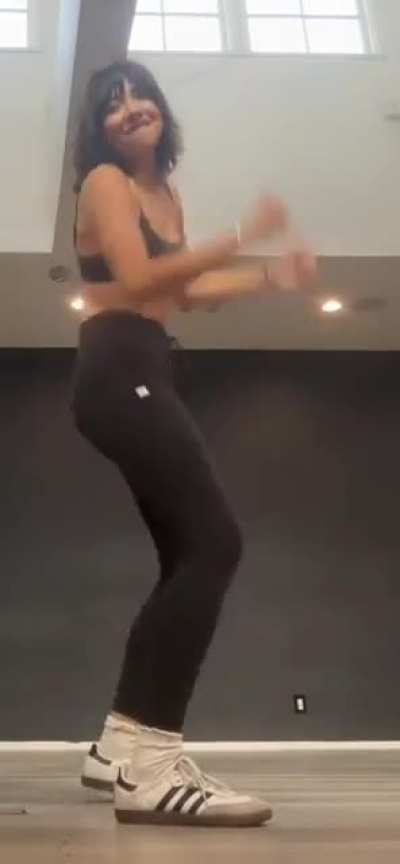 Xochitl Gomez
