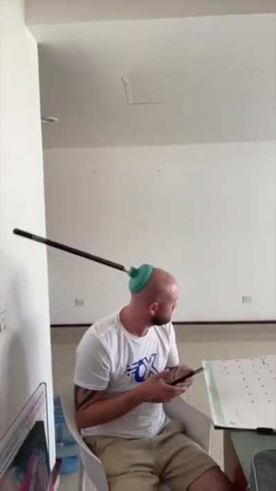 Pranking your bald freind