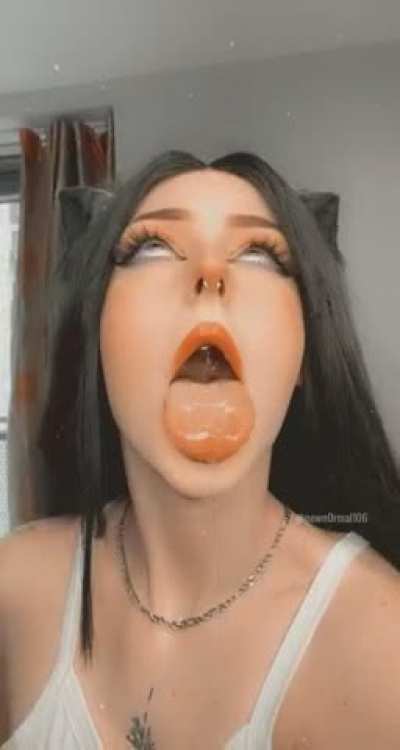 throat fuck me?😇
