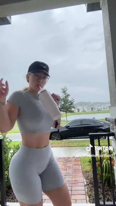 Thickums 😮‍💨