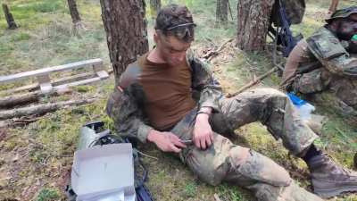 Wenn ihr noch eine Verwendung als Reservist sucht - das Jäger<wbr>batai<wbr>llon 921 hat noch Dienstposten frei ;)