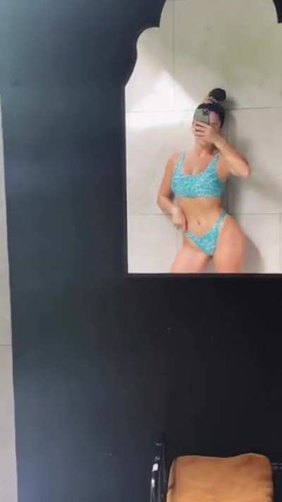 Yassi Pressman