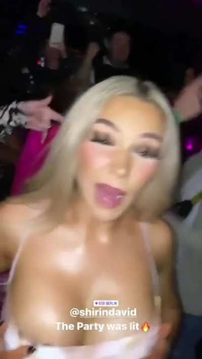 😏