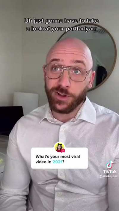 Australian forgot his portfolio at a job interview