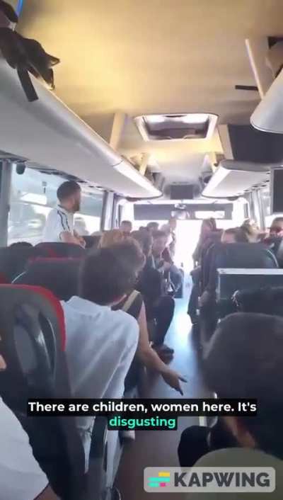 Immigrant in Turkey pees in a bottle in public bus, gets kicked out by Turkish bus driver