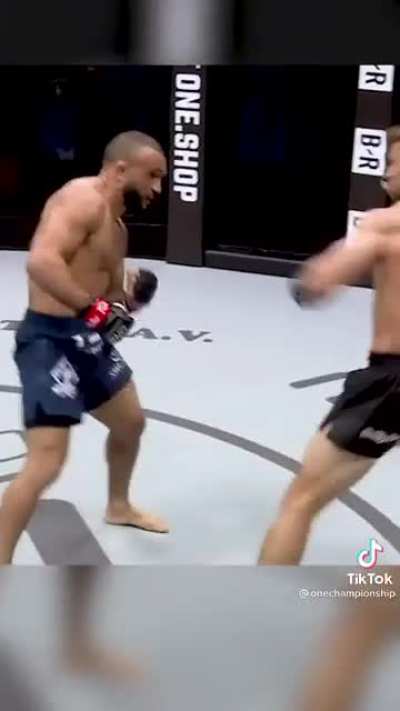 John Lineker vs. Troy Worthen @ One championship