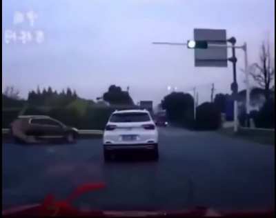 Epic reflexes !!!