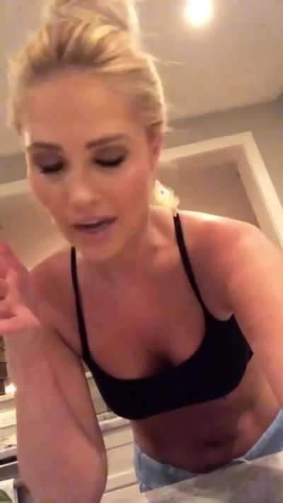 Sports bra