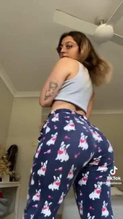 👀