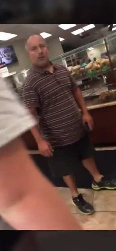 Misogynistic guy degrading female workers gets tackled
