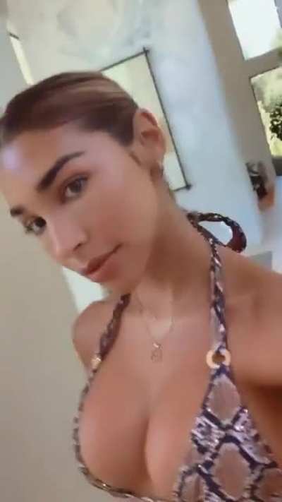 😋