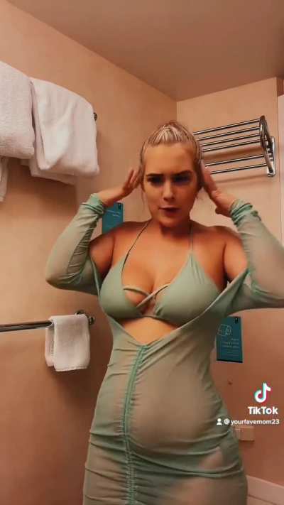 @yourfavemom23