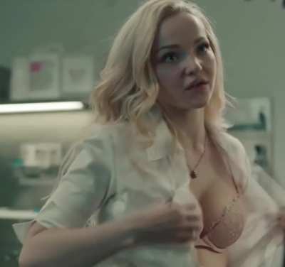Dove Cameron in 