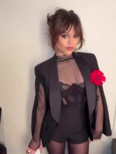 Stunning for SNL