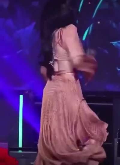 🎌🍑🌴