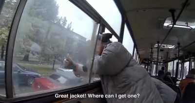Me as a Scav trying to befriend a thicc PMC