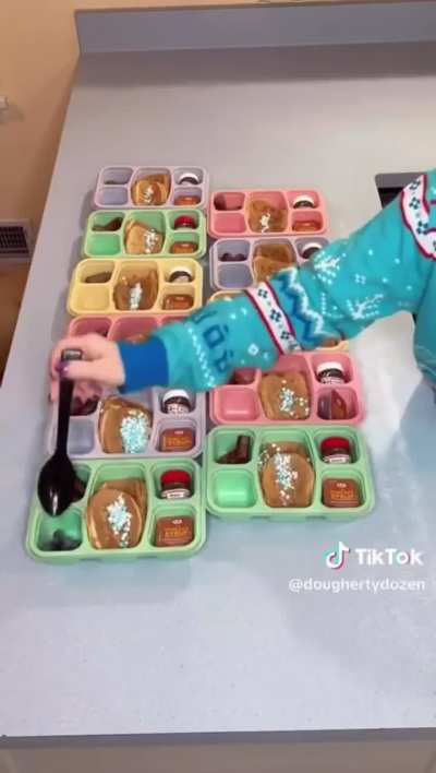 Packing lunch for 11 kids