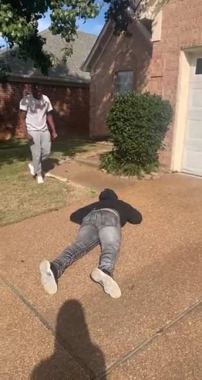 got into my first fight how i do (im the one in the black )