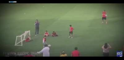Chicos la quedo Maradona y dejo este video para que lo recuerden como un héroe jajj