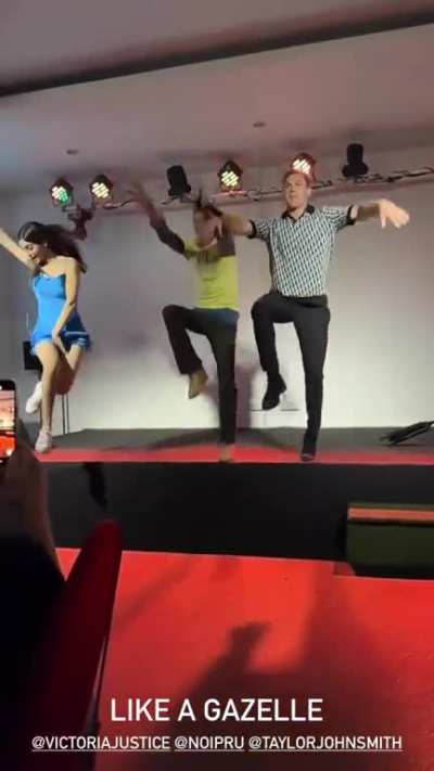 “Like a gazelle” Sic wrap party