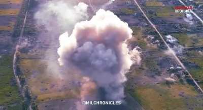 Compilation video of TOS-1A strikes in Ukraine 2022