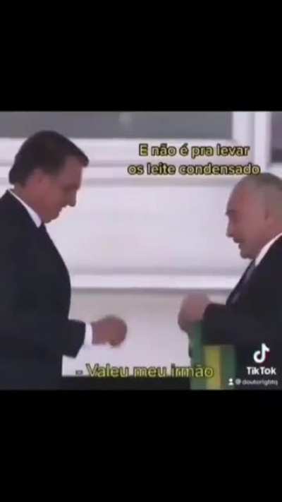 Acabei de receber esse video no WhatsApp. Alguem sabe se é verdade? Falaram que está acontecendo agora em Brasilia [HUMOR]