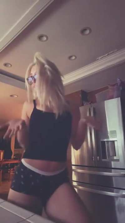 Blondes rule the world