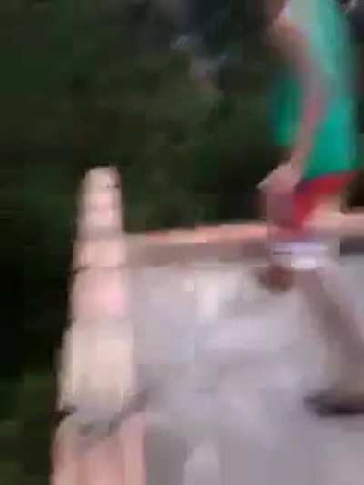 PUTA-Q-PARIU!