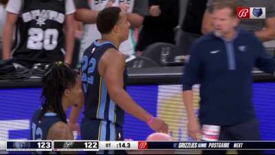 [Highlight] Referees forget to start clock in a close OT game, Grizzlies announcers set them straight