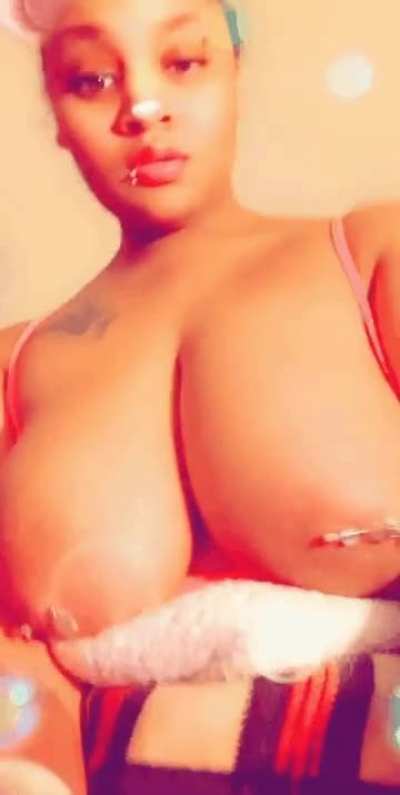 You like when my tits jiggle?