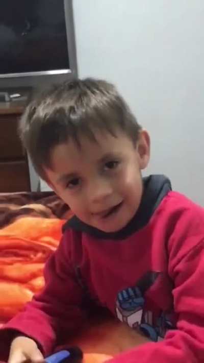Video from r/kidsarefuckingstuipid