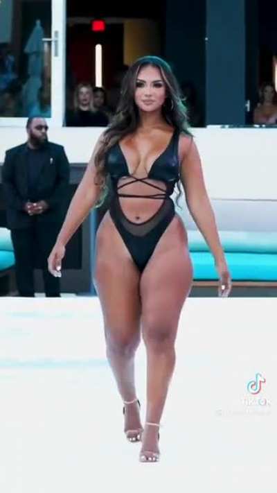 thiccc queen