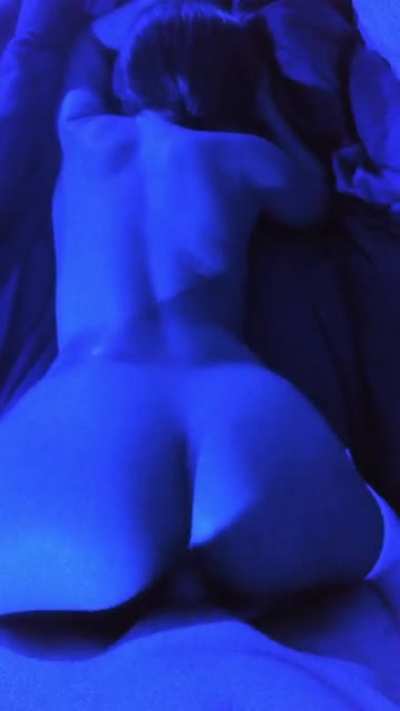 He doesn’t last very long when I ride him like this! [f][m]