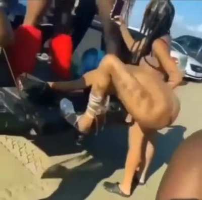 HMC WHILE I...WAIT, WTF?