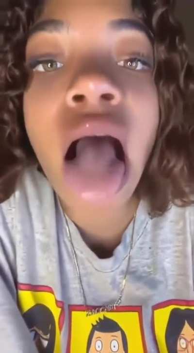 Lolafromsharktales 